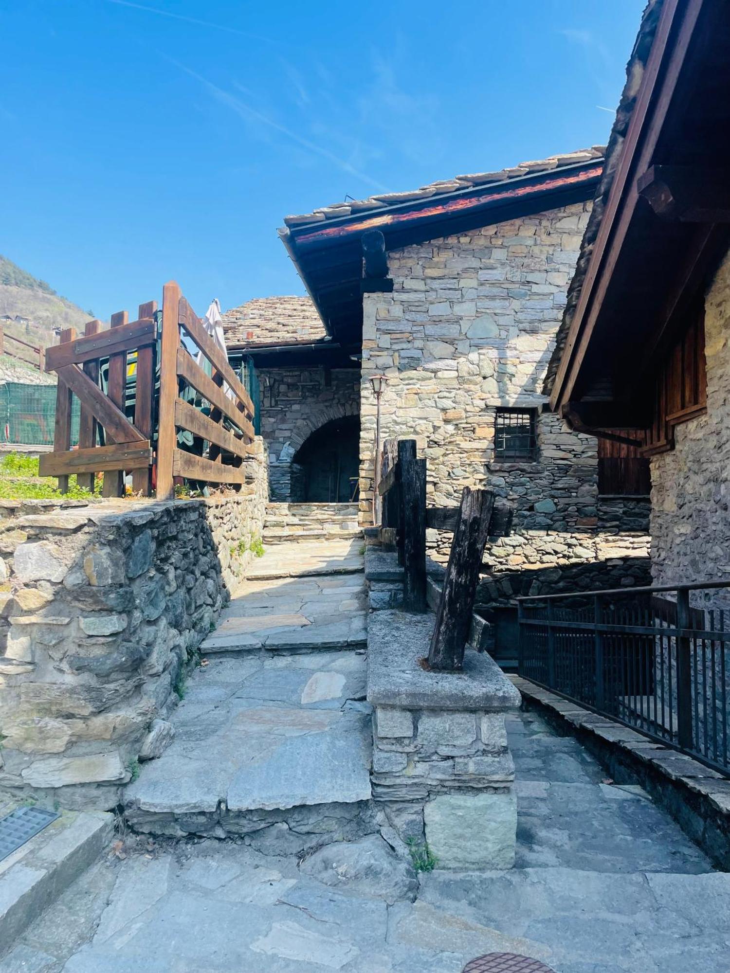 A Sarre Con Giardino E Vista Panoramica Aosta